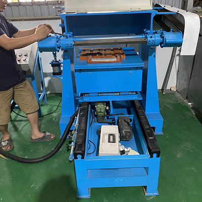 Máy Đánh Bóng Tự Động