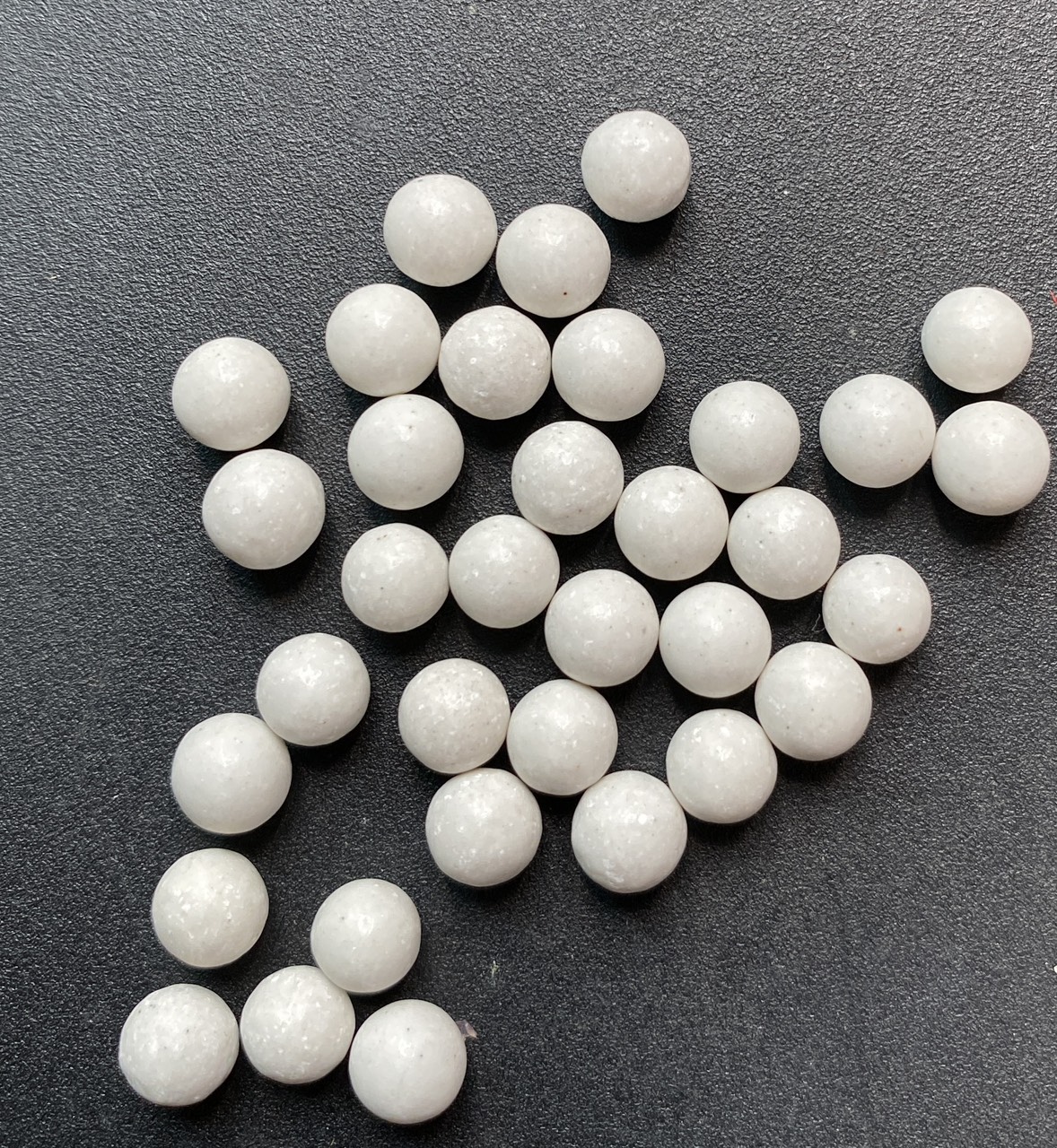 Đá sứ mài mòn đánh bóng